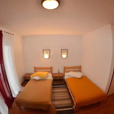 Casa de hóspedes Pansion Pio Banjol